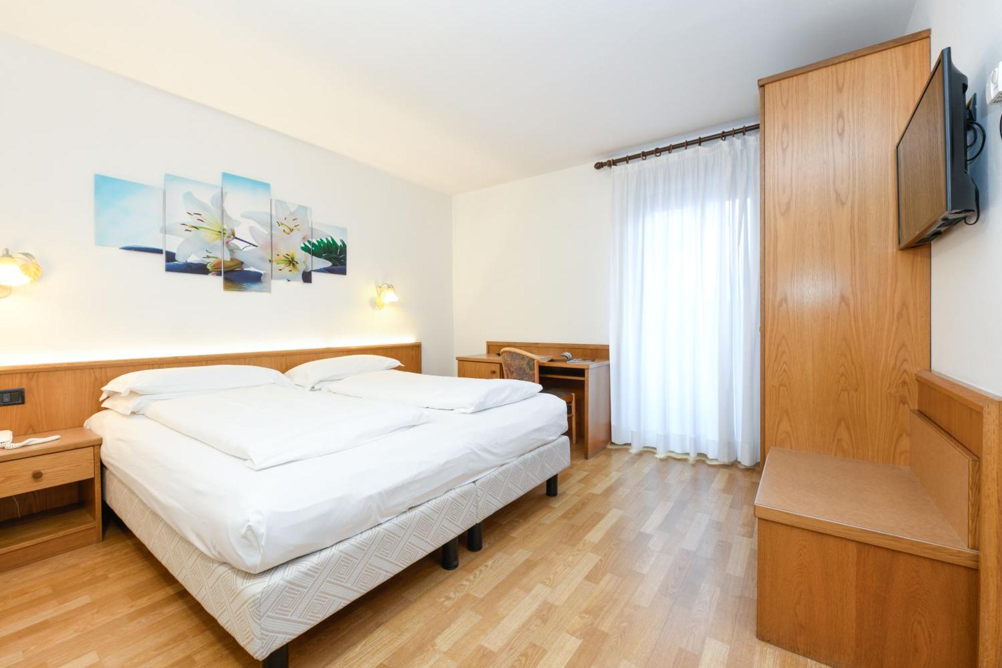 Hotel Denny Pinzolo Εξωτερικό φωτογραφία