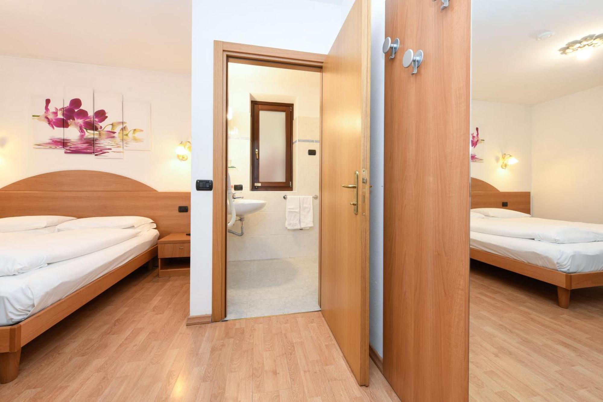 Hotel Denny Pinzolo Εξωτερικό φωτογραφία