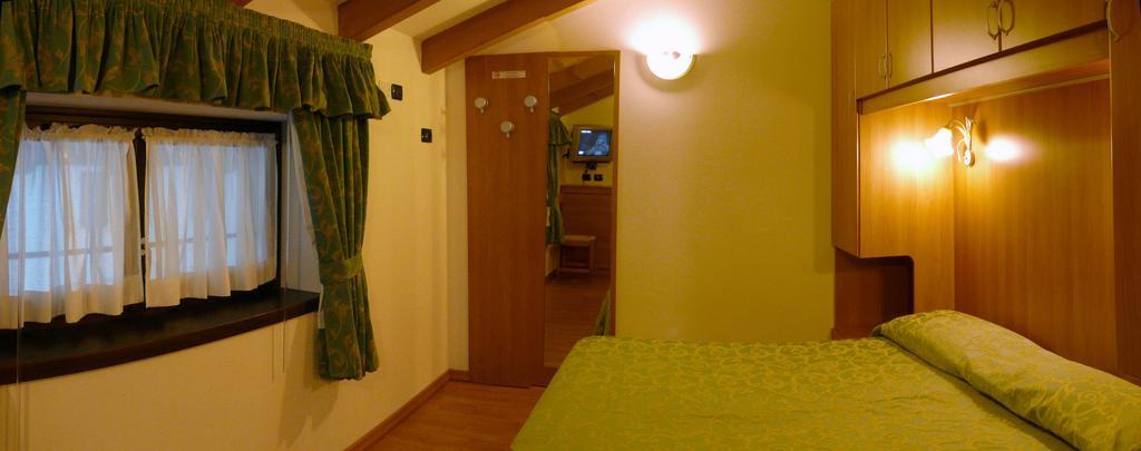 Hotel Denny Pinzolo Δωμάτιο φωτογραφία